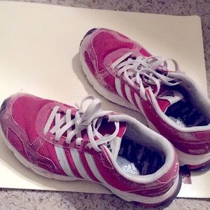 Adidas sneakers pink size 6